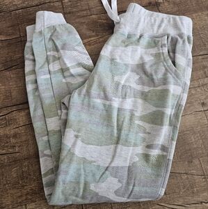 Womens Camo joggers